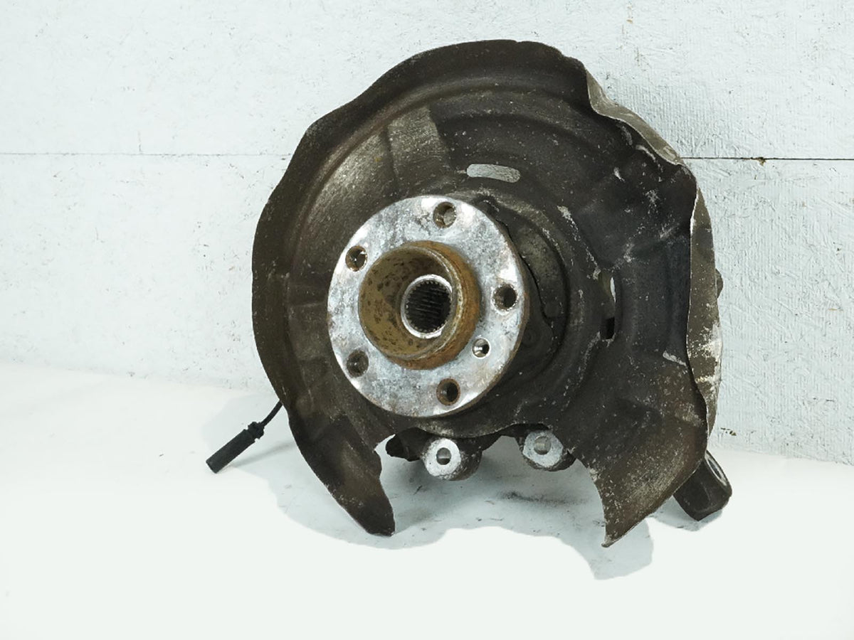 2012 Bmw 6 Series F13 Xdrive Spindle Knuckle Hub Rear Passenger Right 6796146