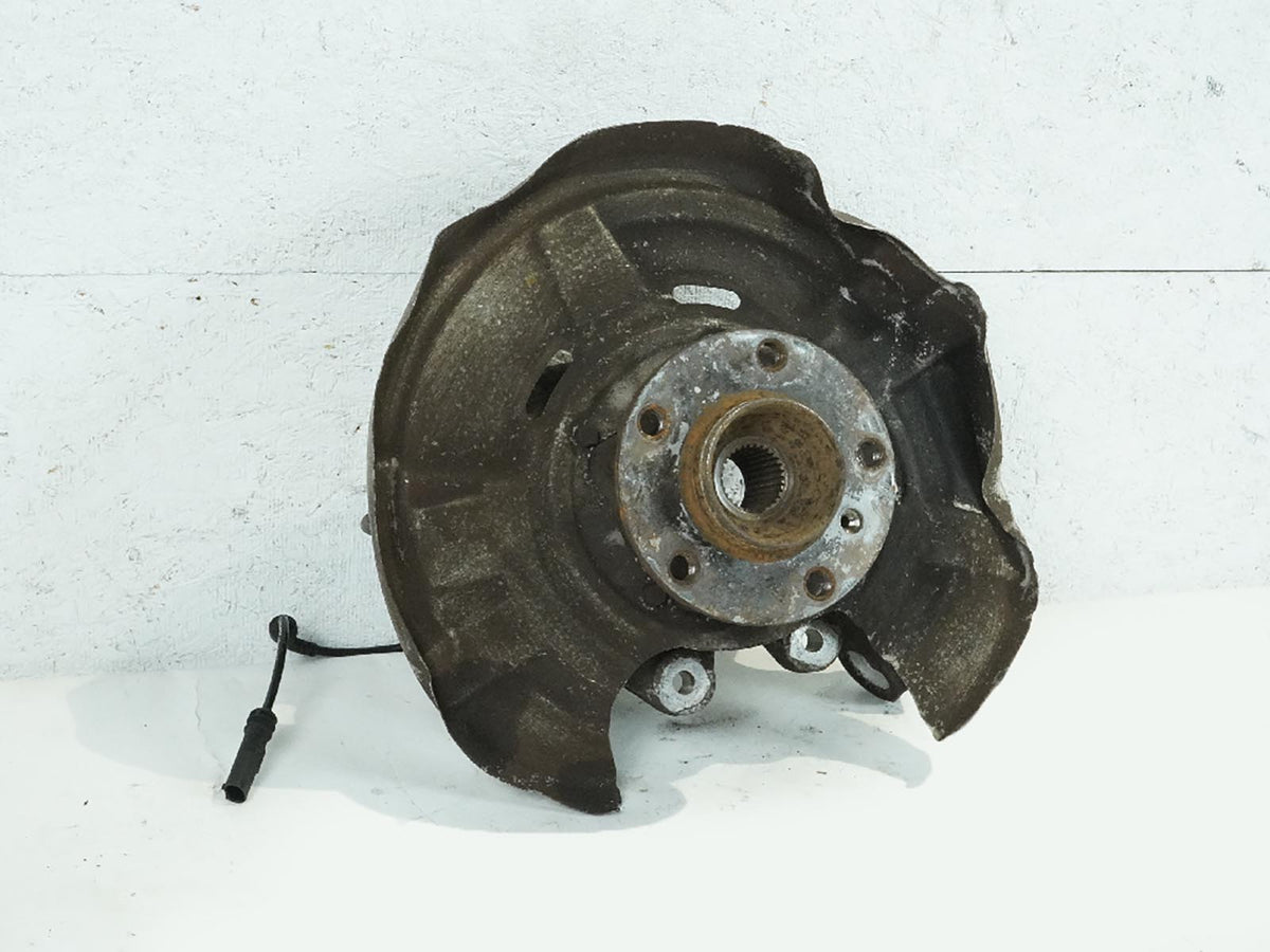 2012 Bmw 6 Series F13 Xdrive Spindle Knuckle Hub Rear Passenger Right 6796146