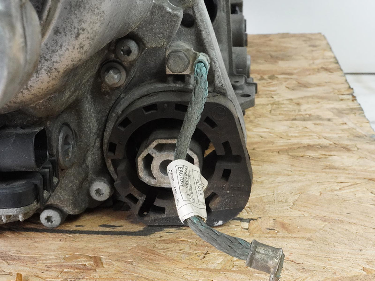 2012 Bmw 5 Series F10 535Xi 3.0L At Transmission 8 Speed W Transfer Case OEM