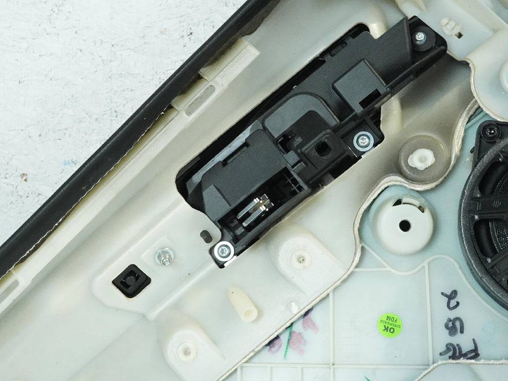  2007 - 2013 BMW X5 E70 DOOR PANEL INTERIOR W HANDLE WINDOW SWITCH REAR RIGHT OEM, in stock
