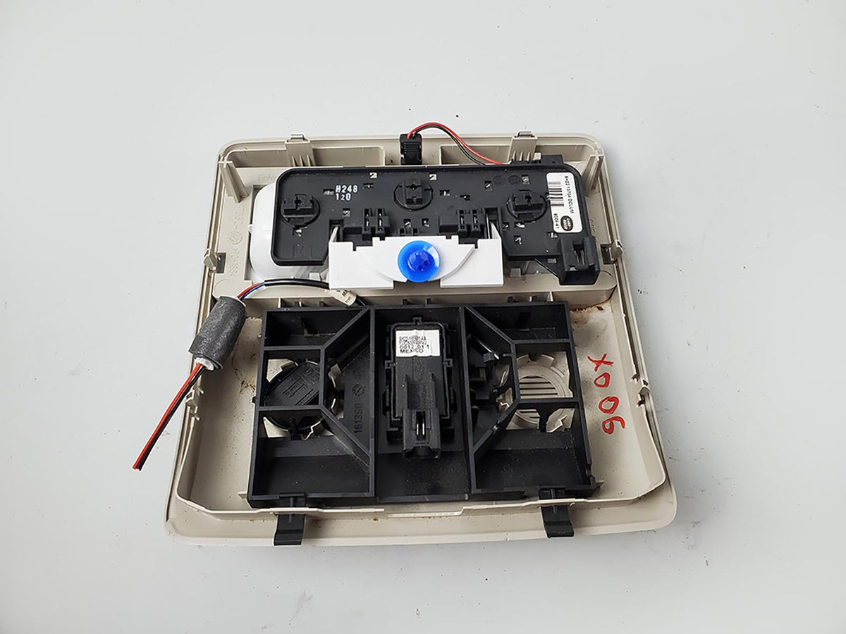 2010 - 2016 Land Rover Discovery Lr4 Dome Light Lamp Console Overhead Switch OEM