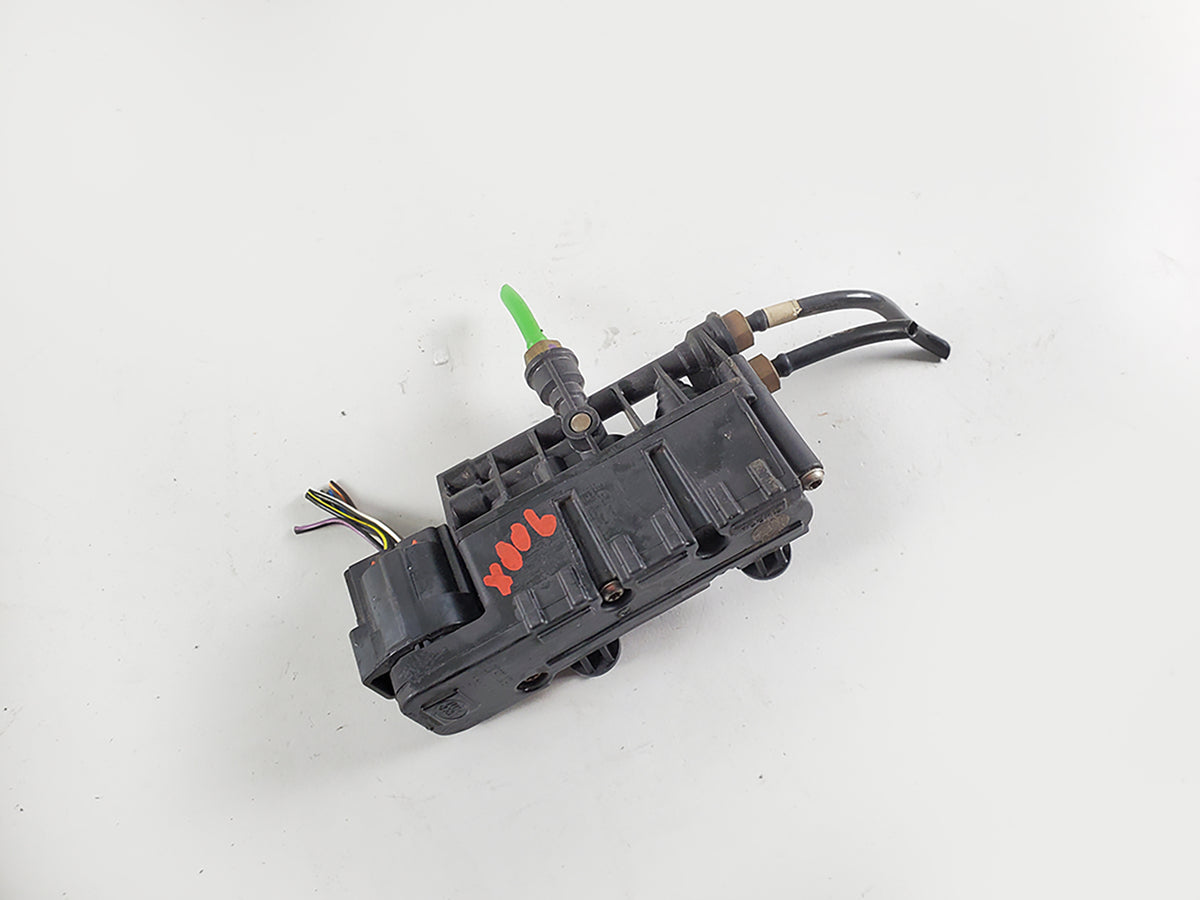 2010 - 2013 Land Rover  Discovery Lr4 Air Ride Valve Block Suspension Rvh000095