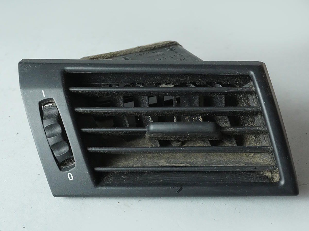 2004 - 2009 Bmw X3 E83 Air Vent Grille Nozzle Dashboard Passenger Rh Right OEM