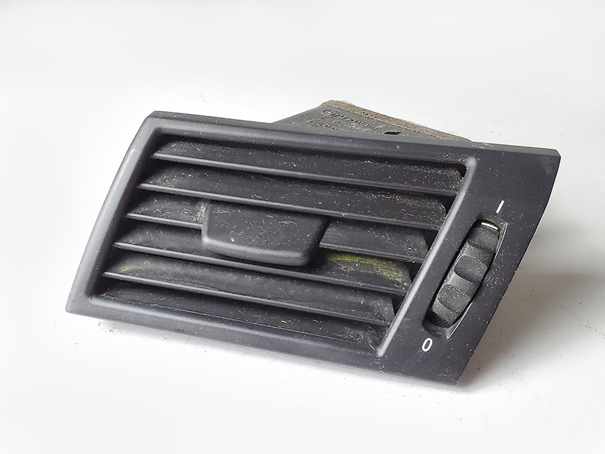 2004 - 2009 Bmw X3 E83 Grille Air Vent Nozzle Heater Left Driver 3400075 OEM