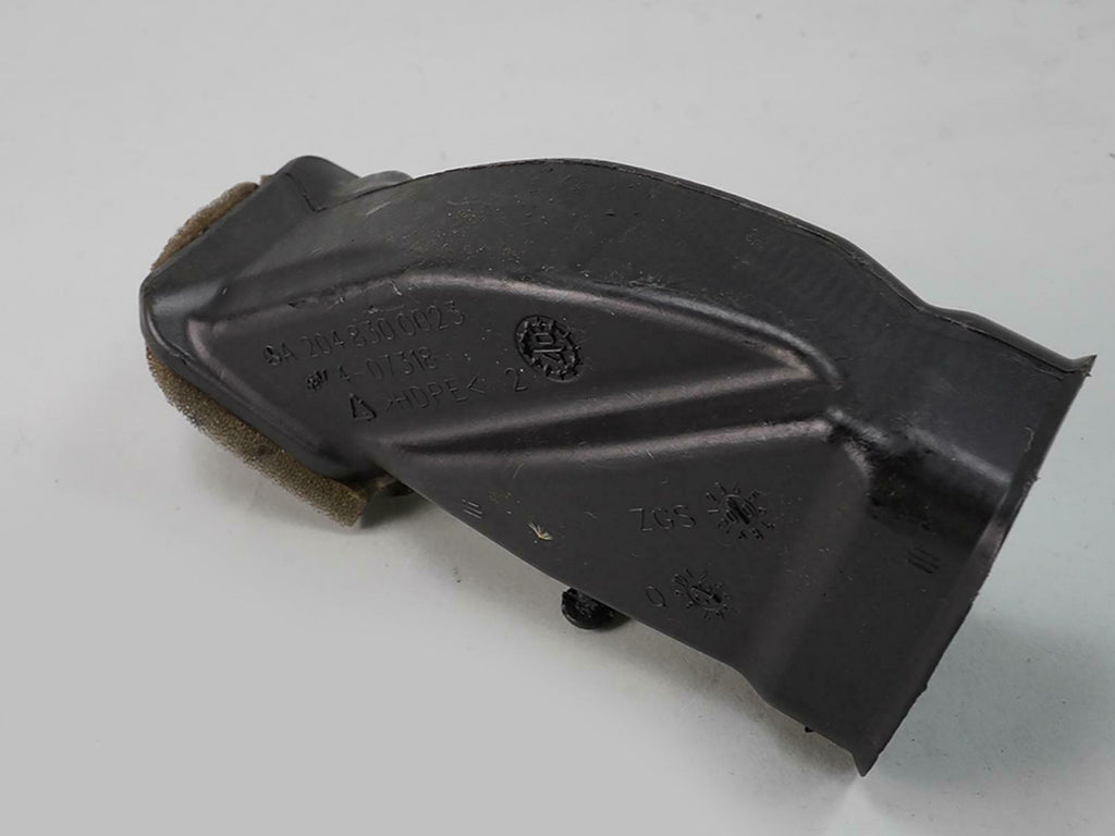  2008 - 2011 Mercedes Benz C Class W204 Air Intake Hose Duct A2048300023 Unit, used