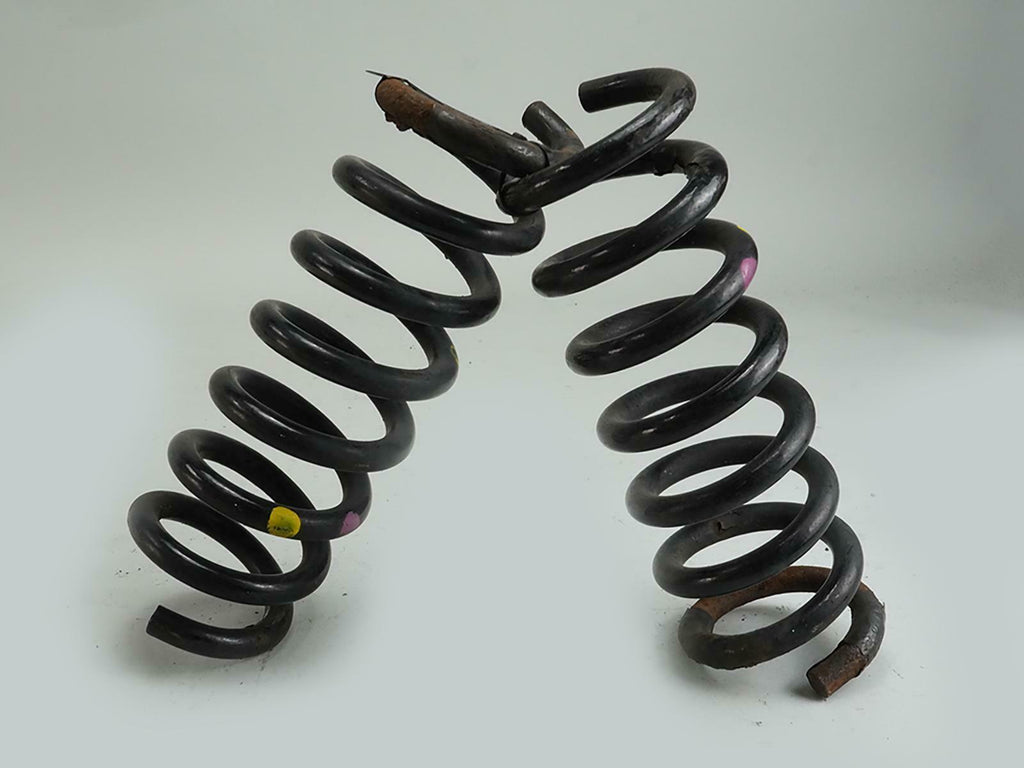  2008 - 2011 Mercedes Benz C Class W204 Coil Spring Rear Left Right Set Of 2 OEM, used
