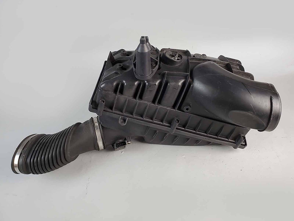 2010 - 2013 Land Rover Lr4 5.0 Air Intake Cleaner Mass Air Flow Meter Sensor Rh