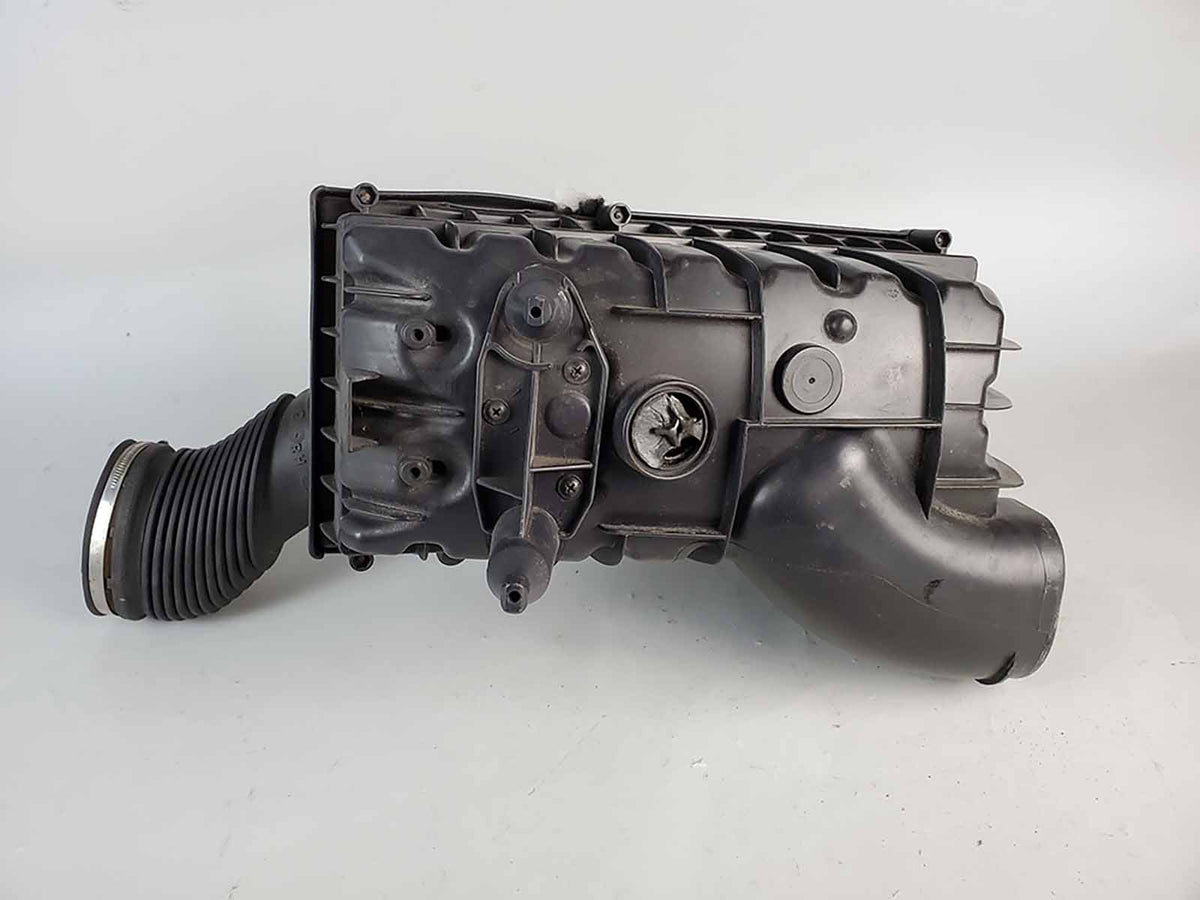2010 - 2013 Land Rover Lr4 5.0 Air Intake Cleaner Mass Air Flow Meter Sensor Rh