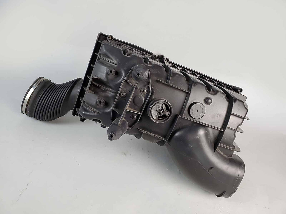 2010 - 2013 Land Rover Lr4 5.0 Air Intake Cleaner Mass Air Flow Meter Sensor Rh