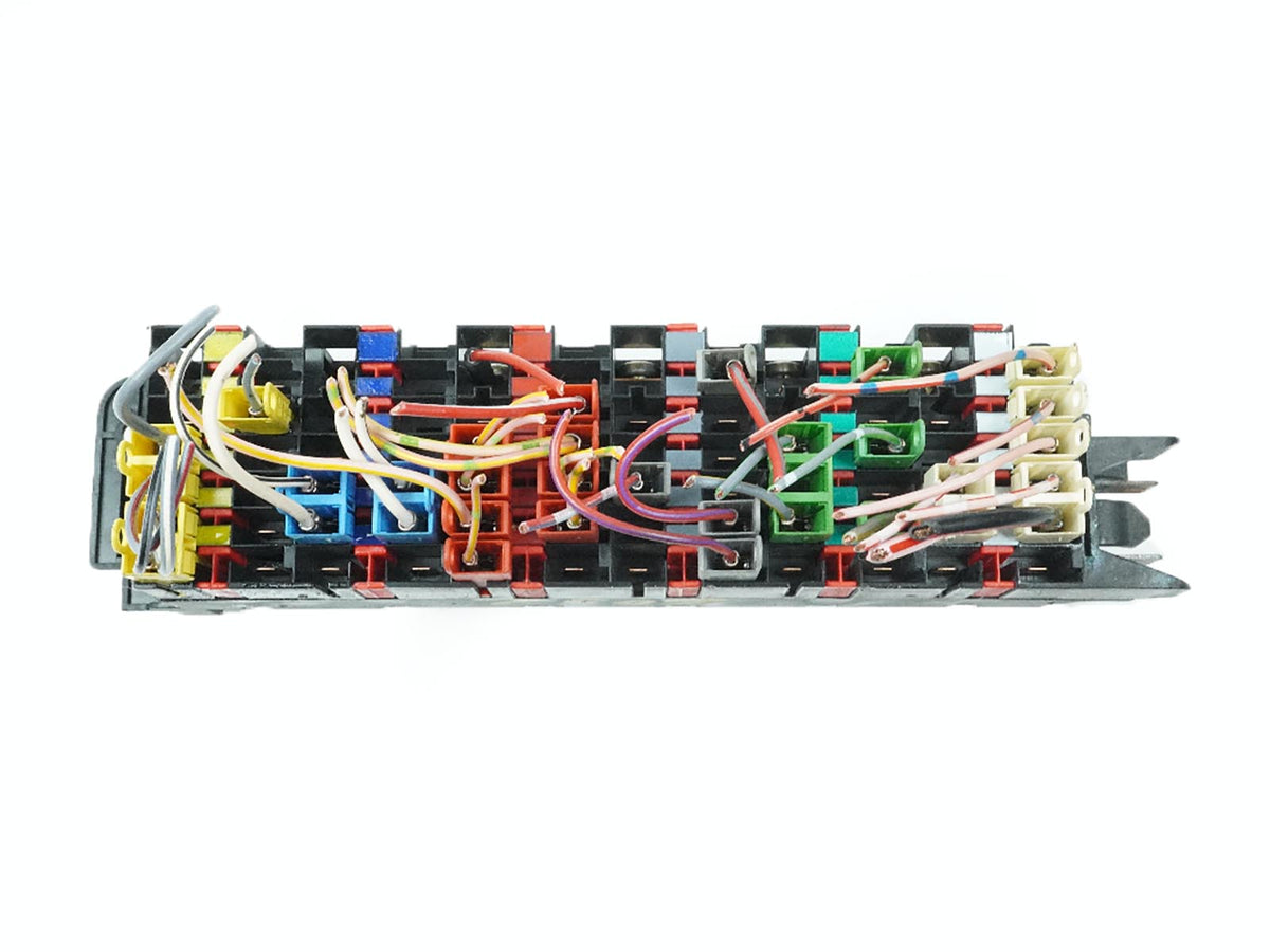 1994 - 1999 Mercedes Benz C Class W202 Fuse Relay Box Junction 2025450901 OEM