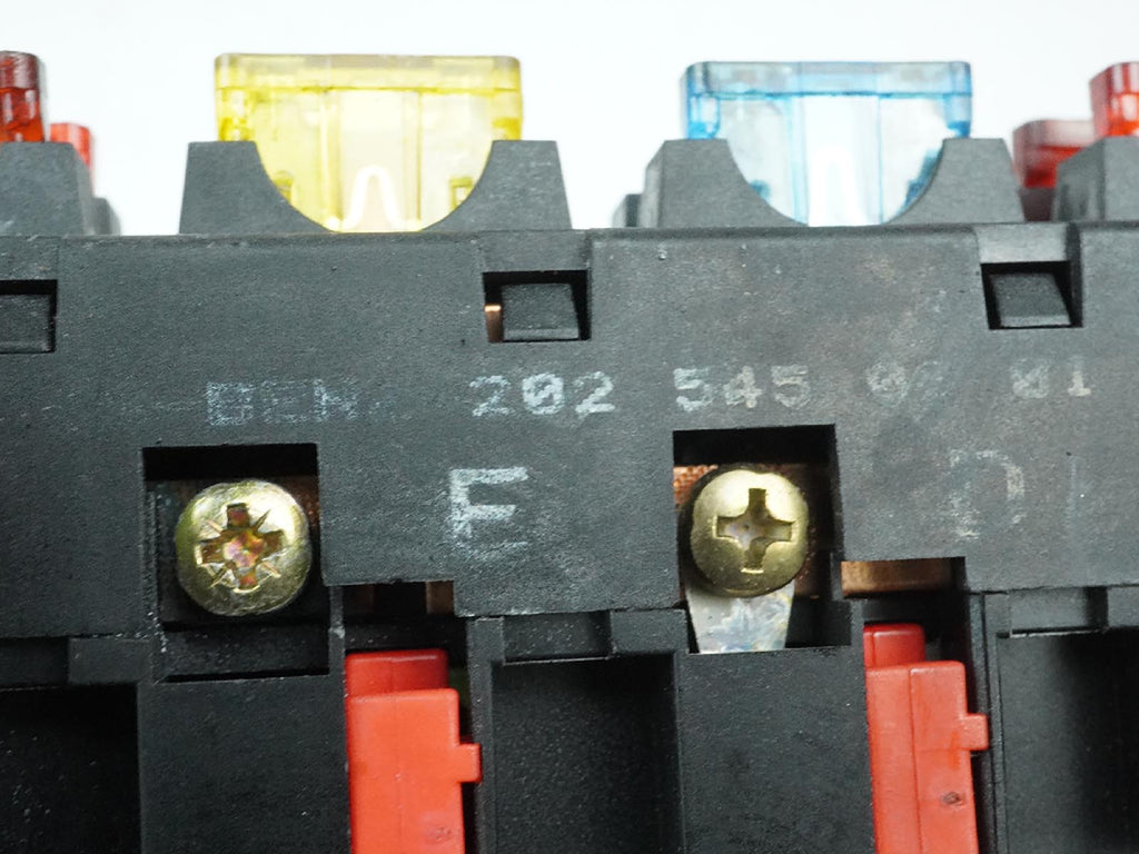  1994 - 1996 Mercedes Benz C Class W202 Fuse Relay Box Junction Cabin 2025450801, price