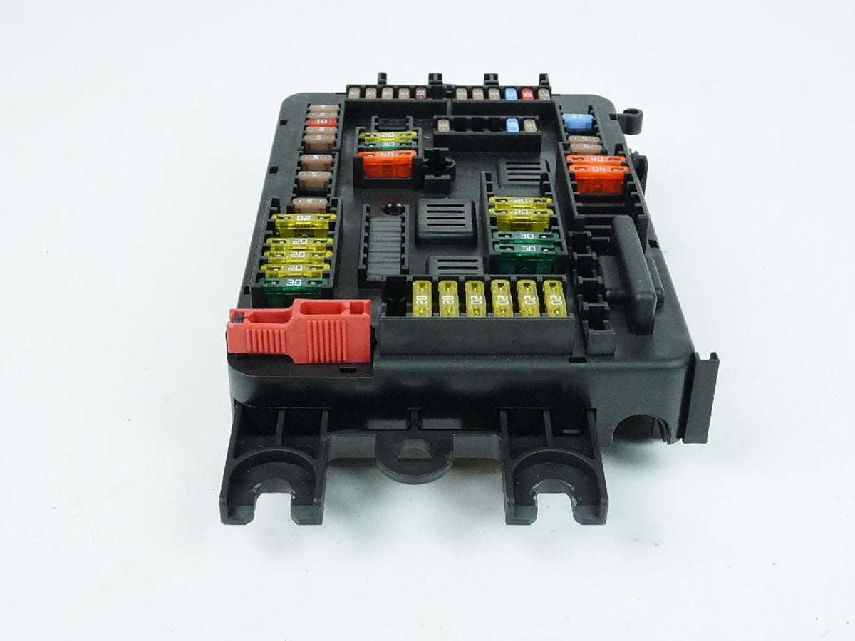 2012 - 2018 Bmw 3 Series F30 2.0L Fuse Relay Box Junction Pwoer Distribution OEM