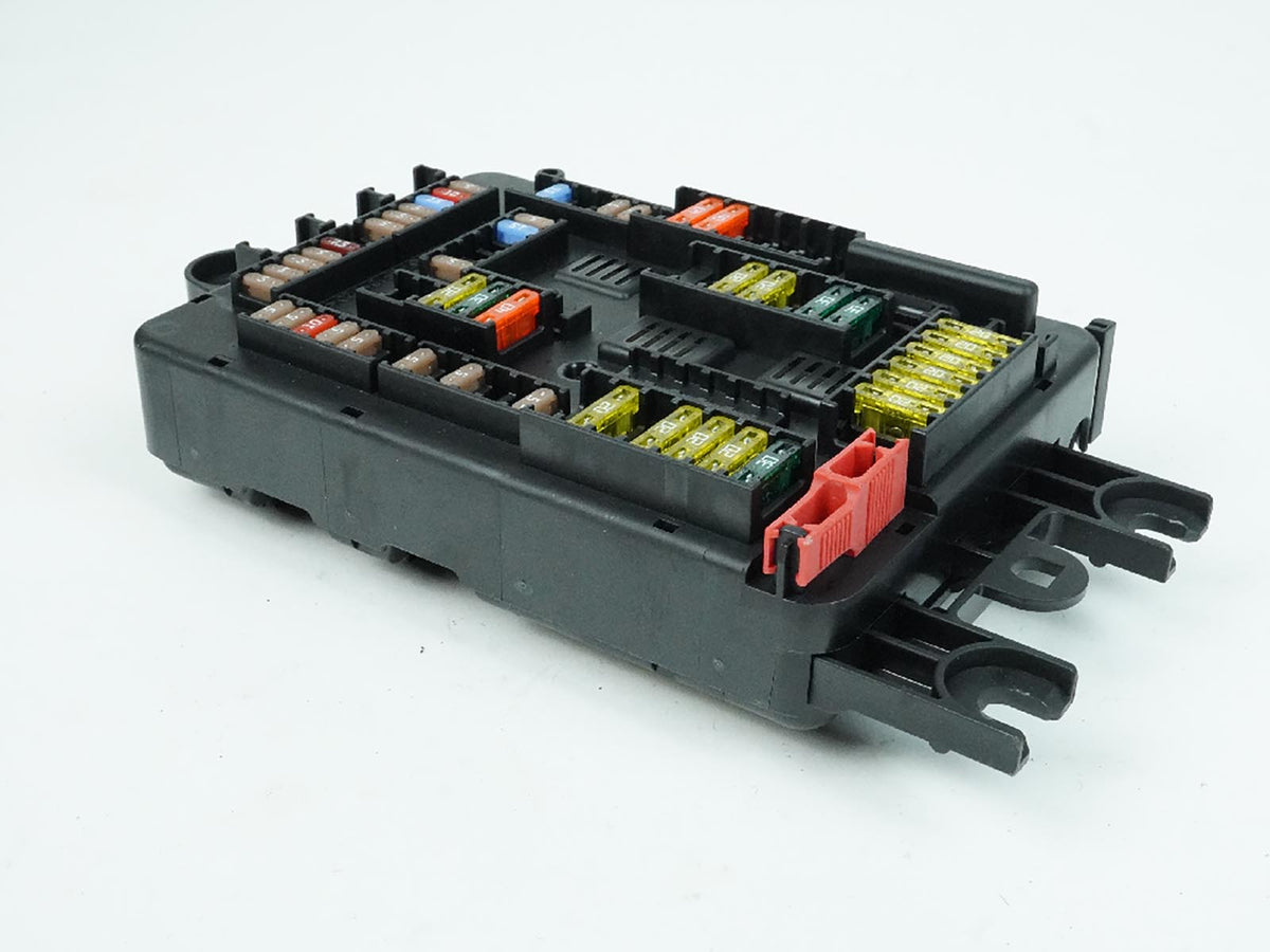 2012 - 2018 Bmw 3 Series F30 2.0L Fuse Relay Box Junction Pwoer Distribution OEM