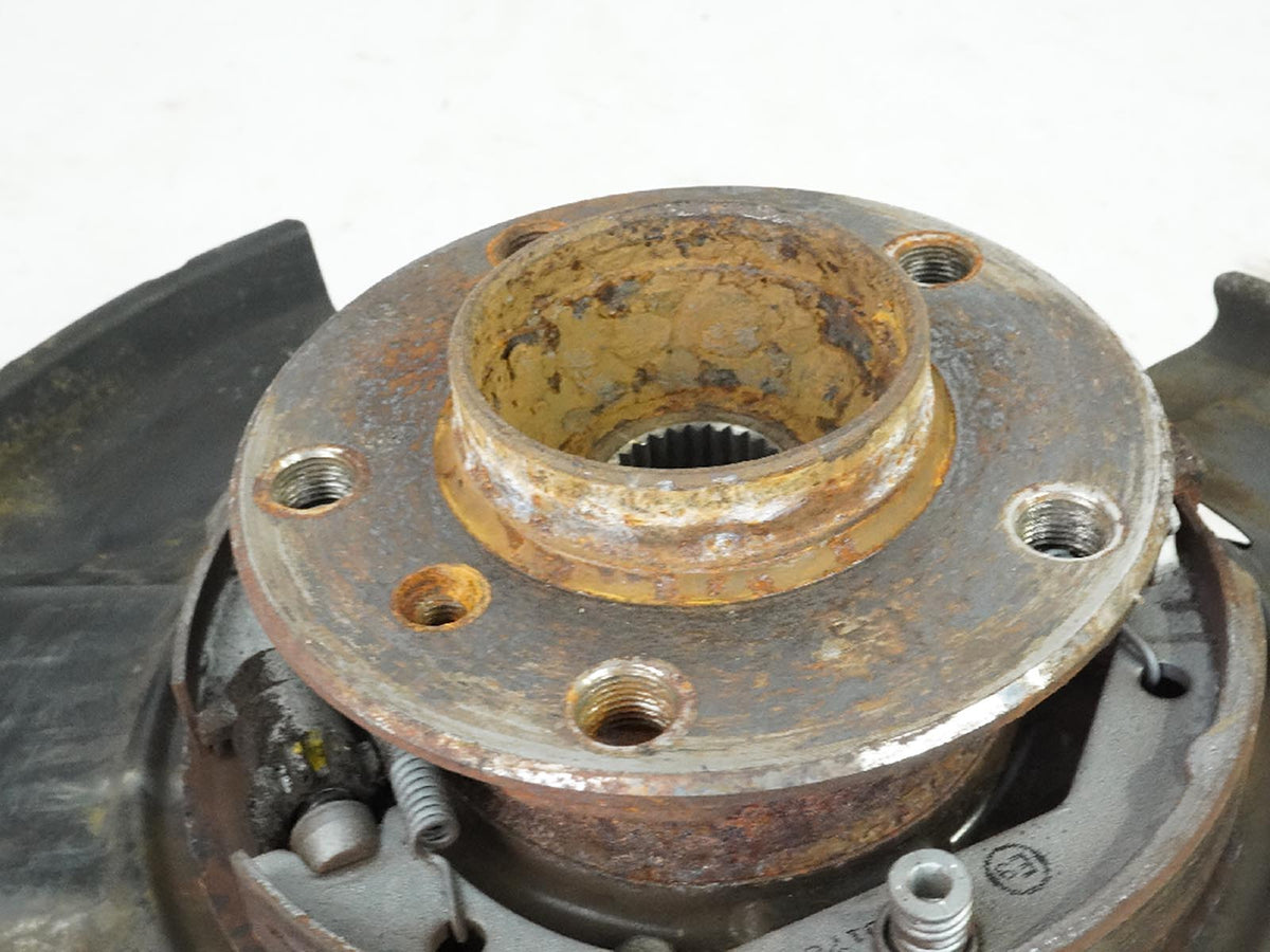 2013 - 2015 Bmw 3 Series F30 Xdrive 328I Spindle Knuckle Hub Bearing Rear Right