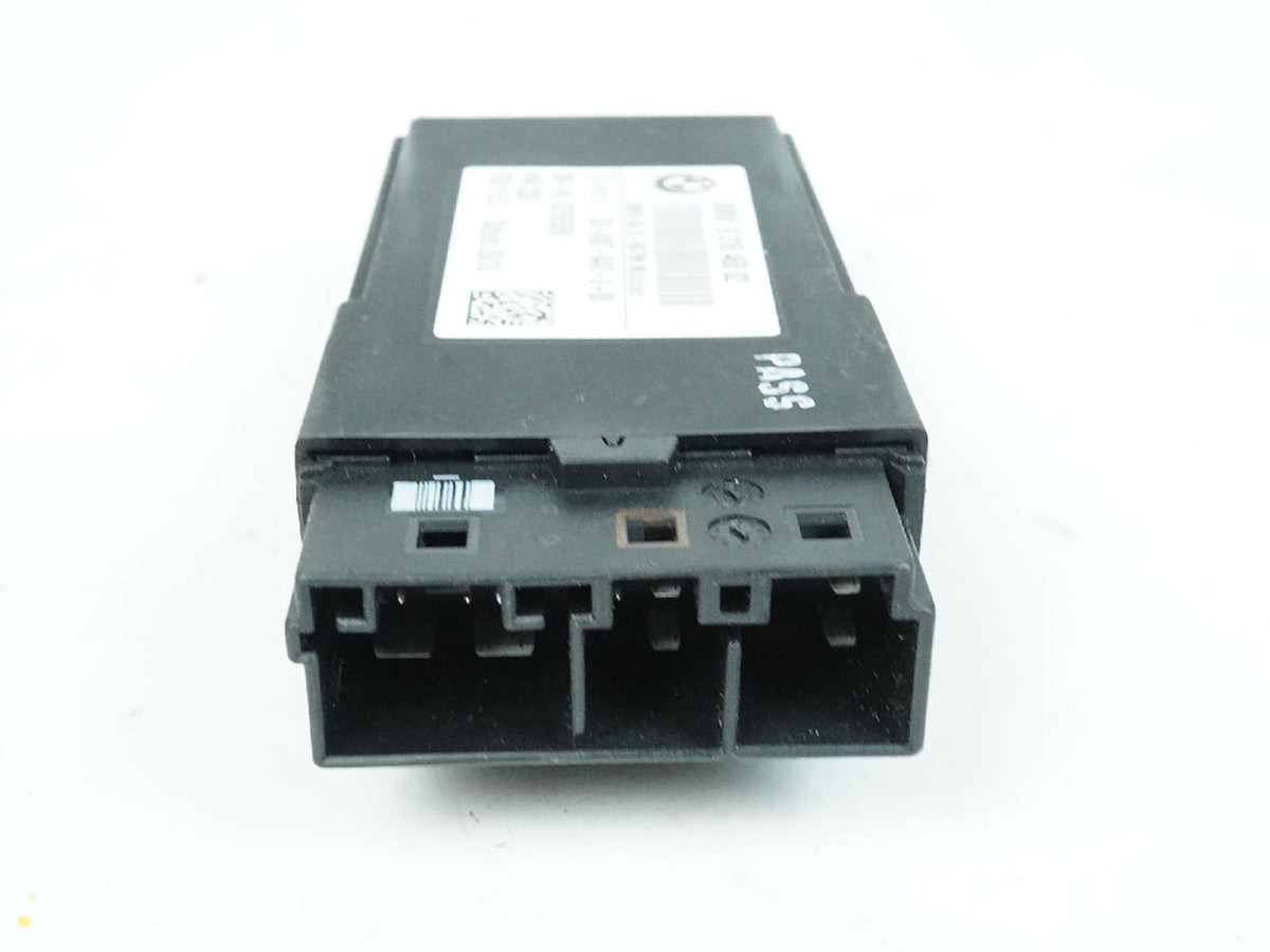 2014 - 2018 Bmw 3 Series F30 Seat Heated Control Module Unit Front 9216468 OEM