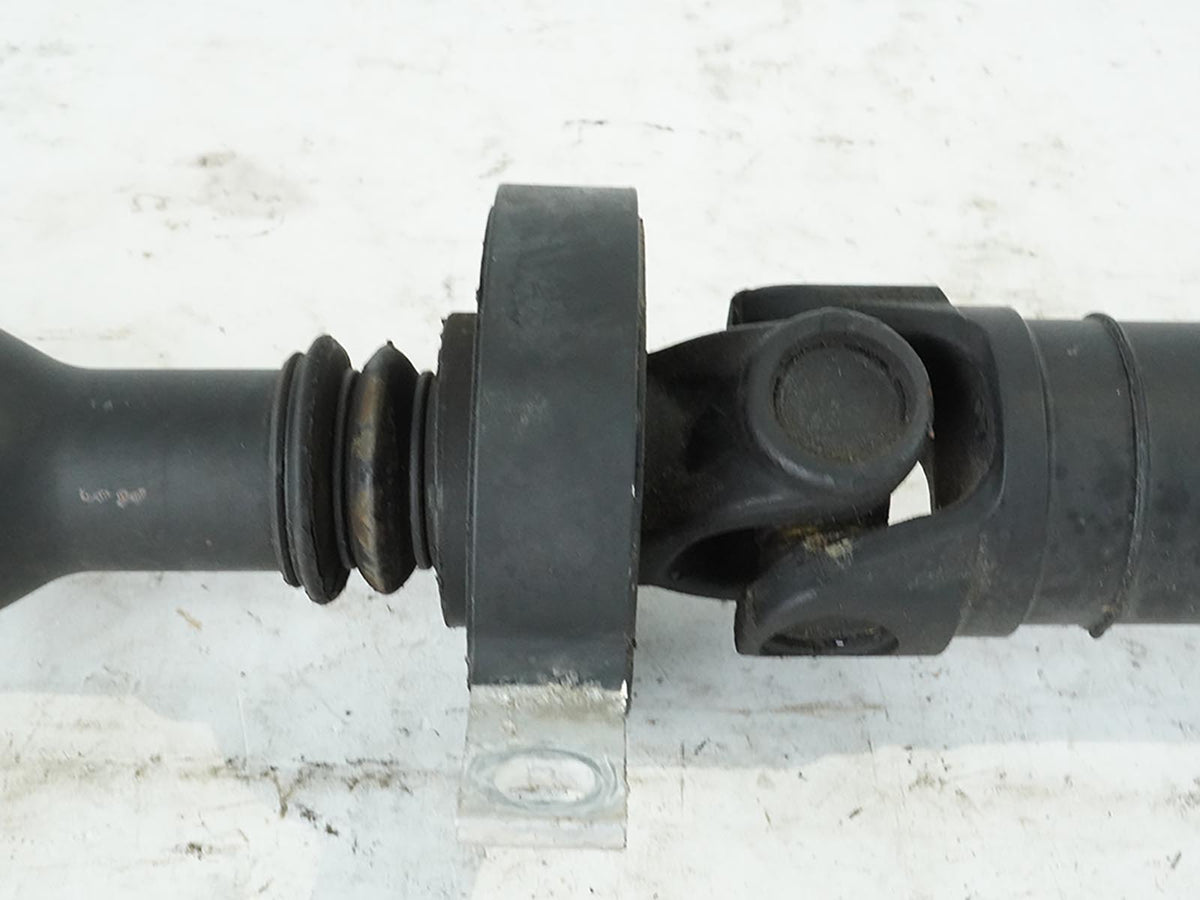 2013 - 2015 Bmw 3 Series F30 Xdrive Shaft Cardan Propeller Rear 7600185 OEM