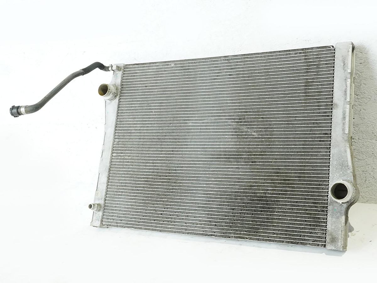 2016 - 2018 Bmw X5 F15 3.0L Radiator Cooling Engine Intercooler 17118654431 OEM
