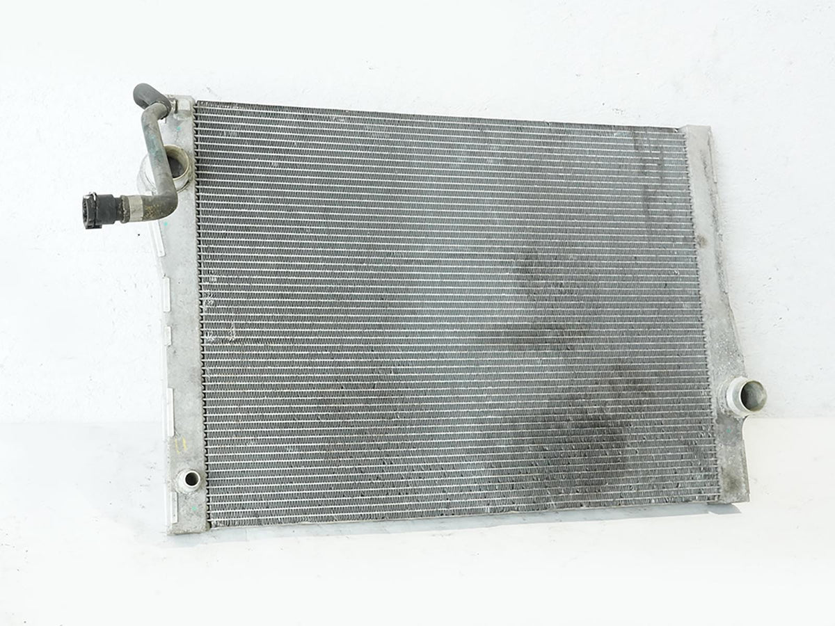 2016 - 2018 Bmw X5 F15 3.0L Radiator Cooling Engine Intercooler 17118654431 OEM