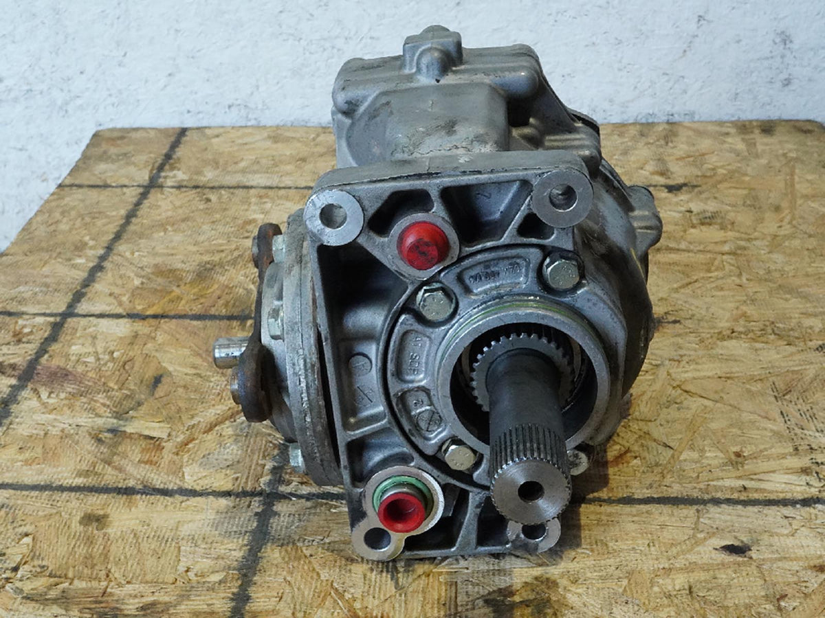 2000 - 2006 Audi TT Mk1 1.8L Mt Transfer Case Angle Gear Box 02M409053K OEM