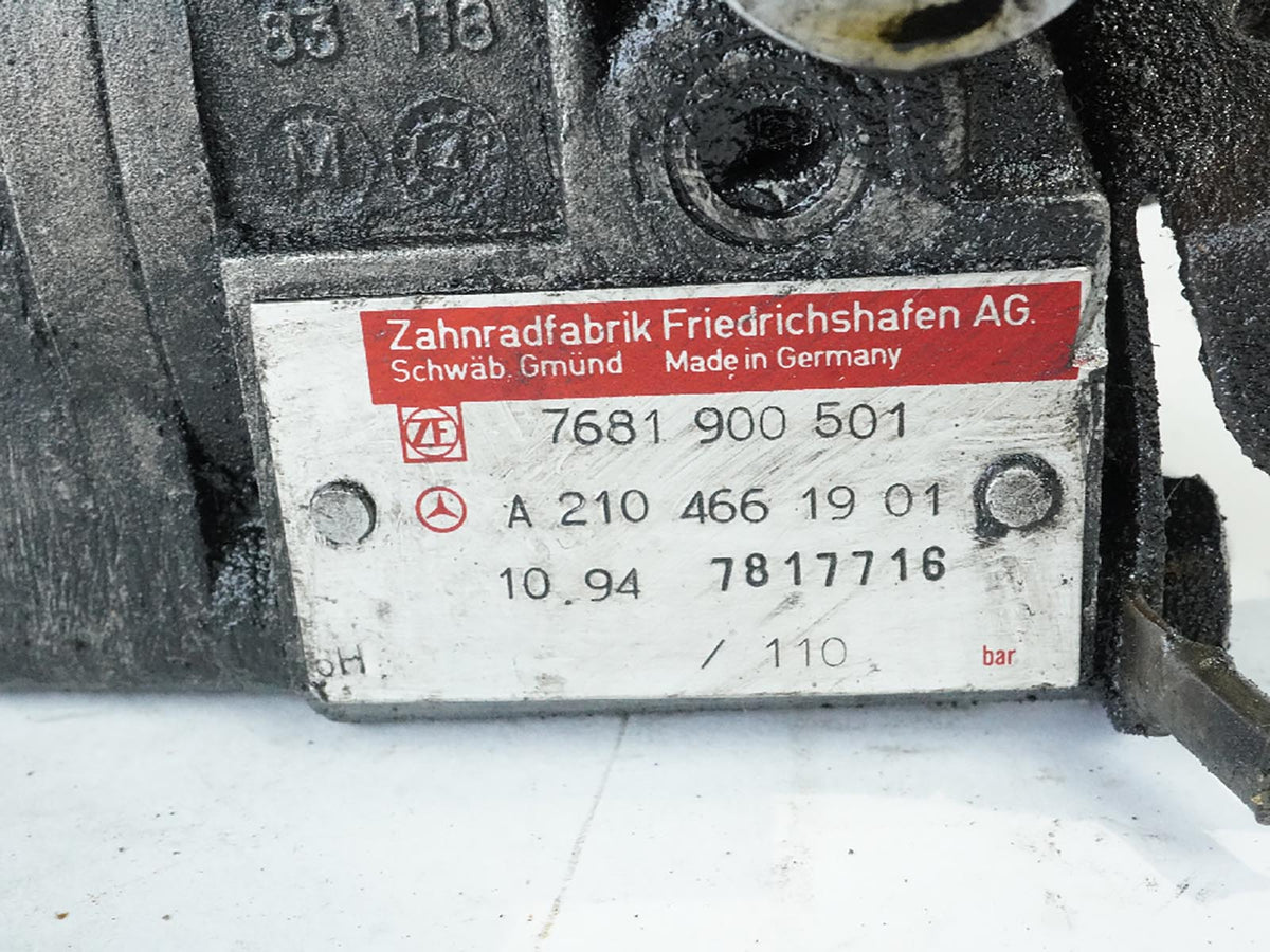 1994 - 1995 Mercedes Benz E Class W202 Rack Gear Pump Motor A2104661901 OEM