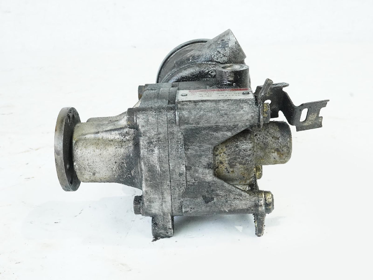 1994 - 1995 Mercedes Benz E Class W202 Rack Gear Pump Motor A2104661901 OEM