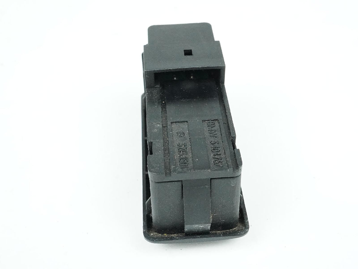 2004 - 2010 Bmw X3 E83 Emergency Call Switch Sos BuTTon Push Front 3404767 OEM