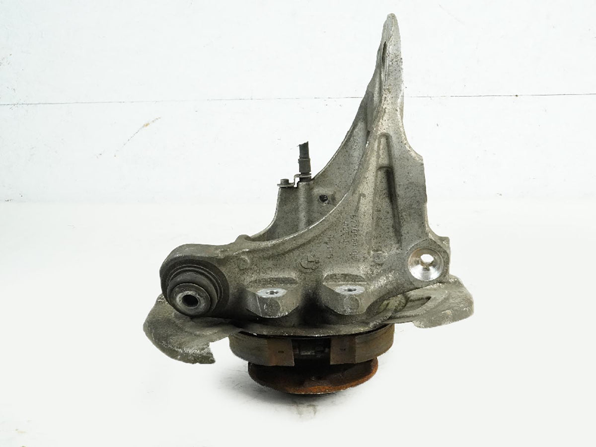 07-13 BMW X5 E70 Spindle Knuckle W Carrier Rear Passenger Right RH 6770984