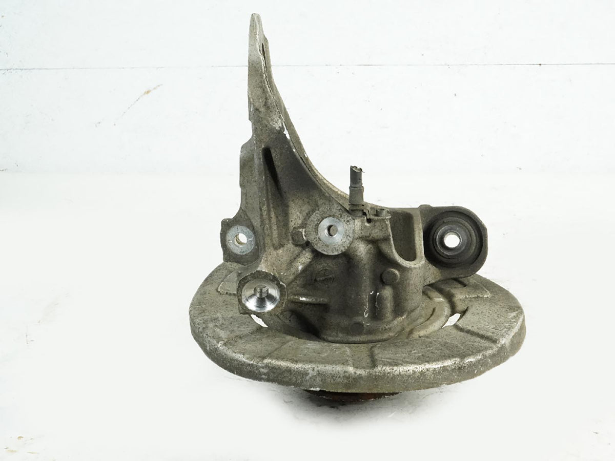 07-13 BMW X5 E70 Spindle Knuckle W Carrier Rear Passenger Right RH 6770984