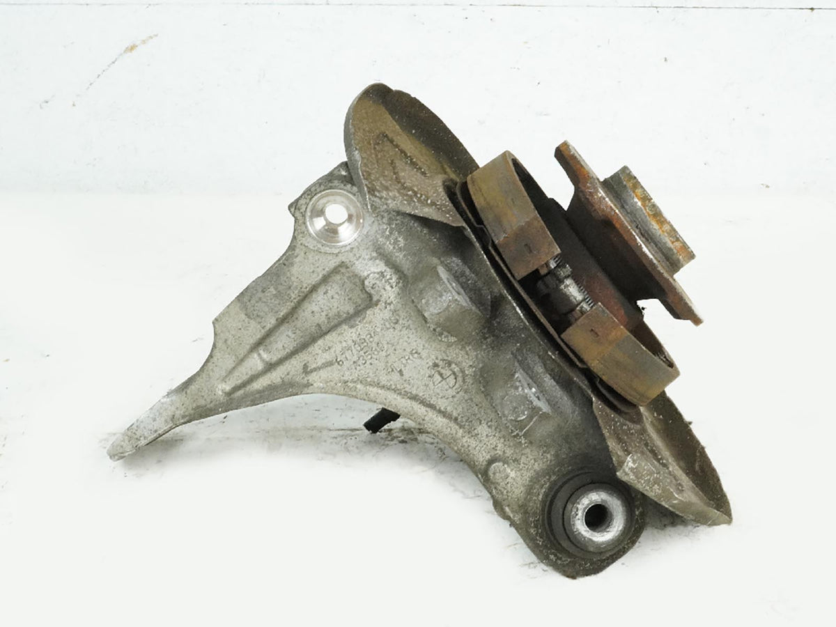 07-13 BMW X5 E70 Spindle Knuckle W Carrier Rear Passenger Right RH 6770984