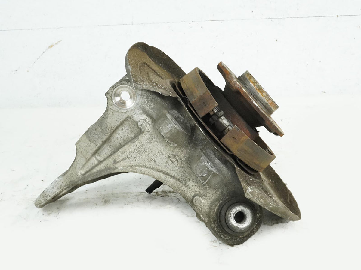 07-13 BMW X5 E70 Spindle Knuckle W Carrier Rear Passenger Right RH 6770984
