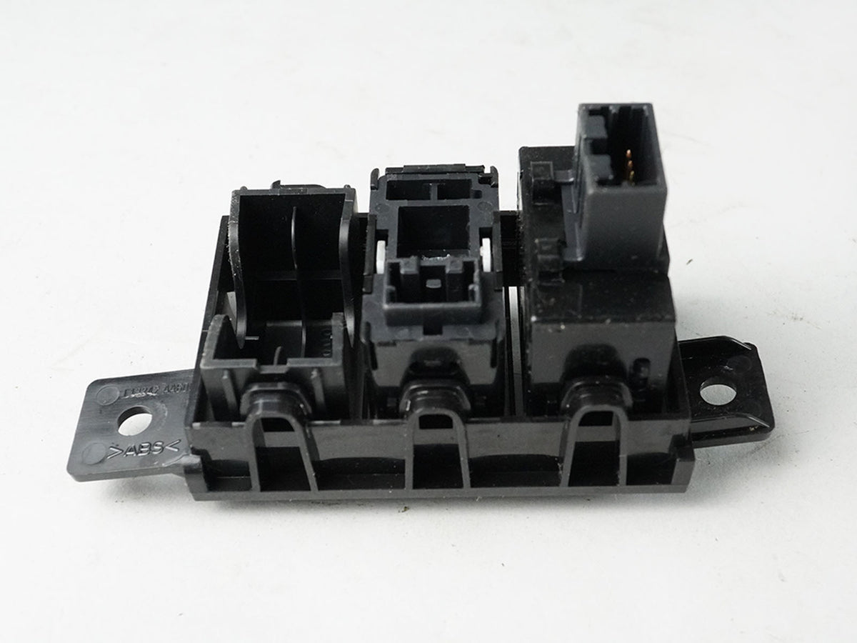 2007 - 2008 Infiniti G35 Vdc Trunk Switch Control BuTTon Unit 13242Aa600 OEM