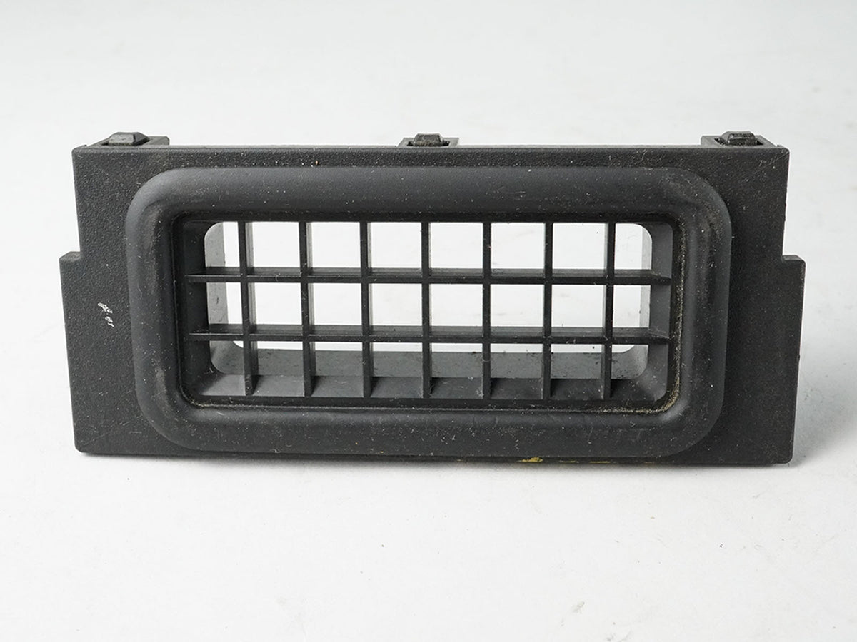 2007 - 2008 Infiniti G35 Grille Air Vent Defrost Rear Center Unit 96912Jk10A OEM