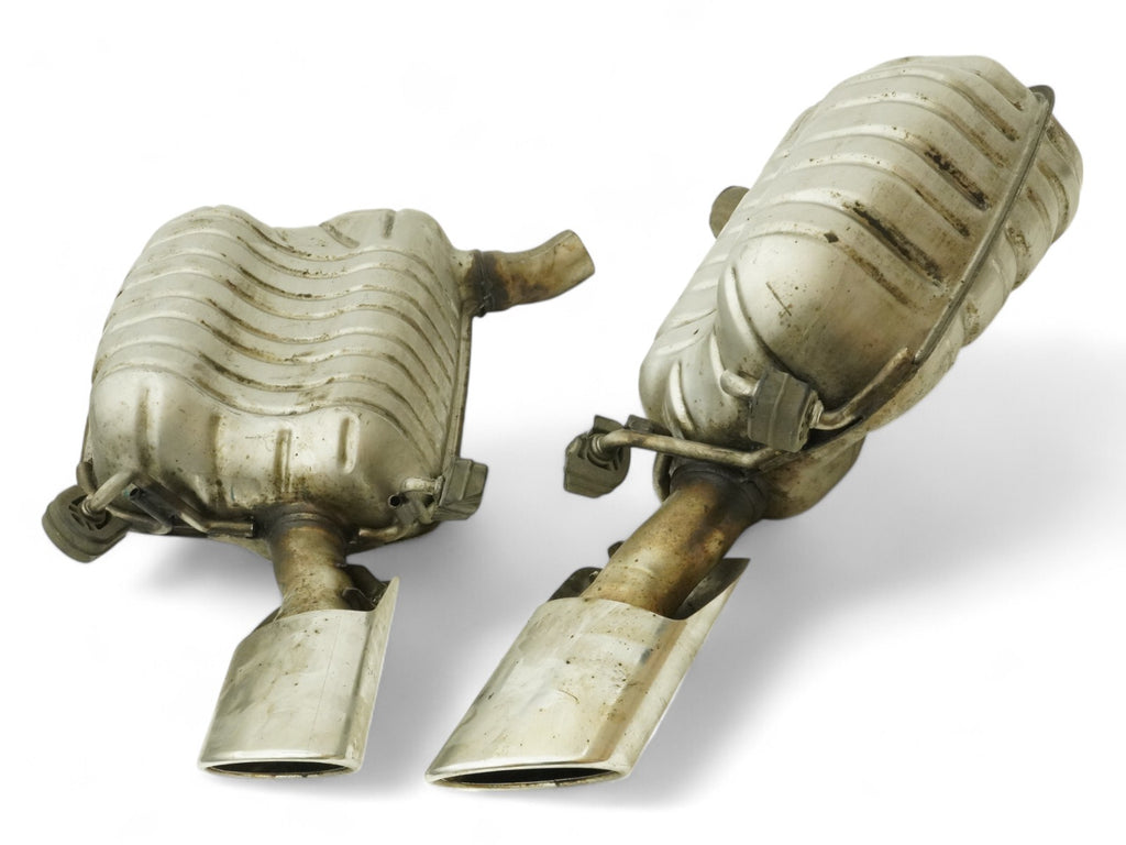  2008 - 2012 Mercedes Benz C Class W204 C300 Exhaust Muffler Silencer Rear OEM, used