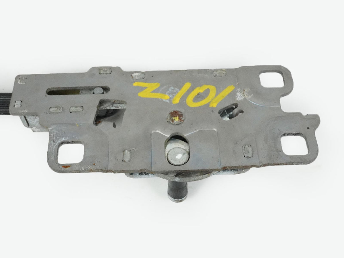 2004 - 2008 Audi A8 A8L QuaTTro Lock Latch Actuator Trunk Tailgate Rear OEM