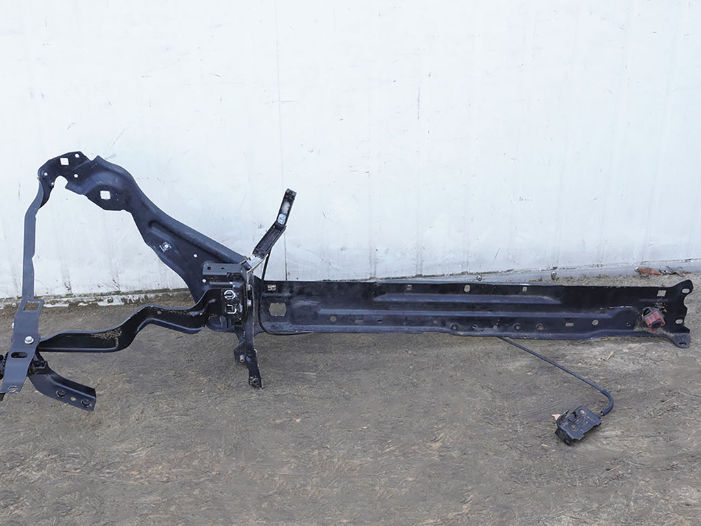  2008 - 2011 Mercedes Benz C Class W204 Bracket Support Headlight Radiator Left, price