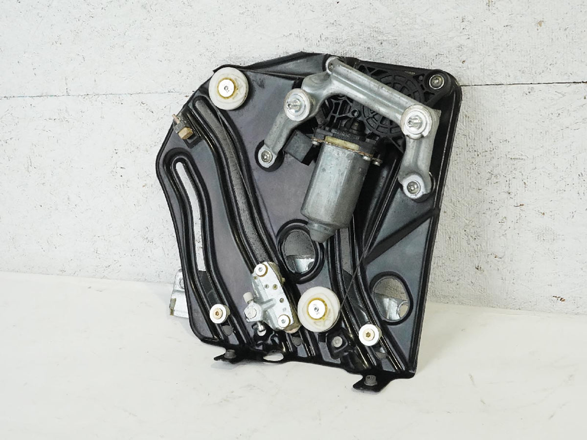03-12 Mercedes Benz SL500 R230 Quarter Window Regulator Motor Right A2306700203