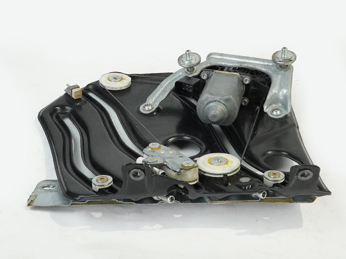 03-12 Mercedes Benz SL500 R230 Quarter Window Regulator Motor Right A2306700203
