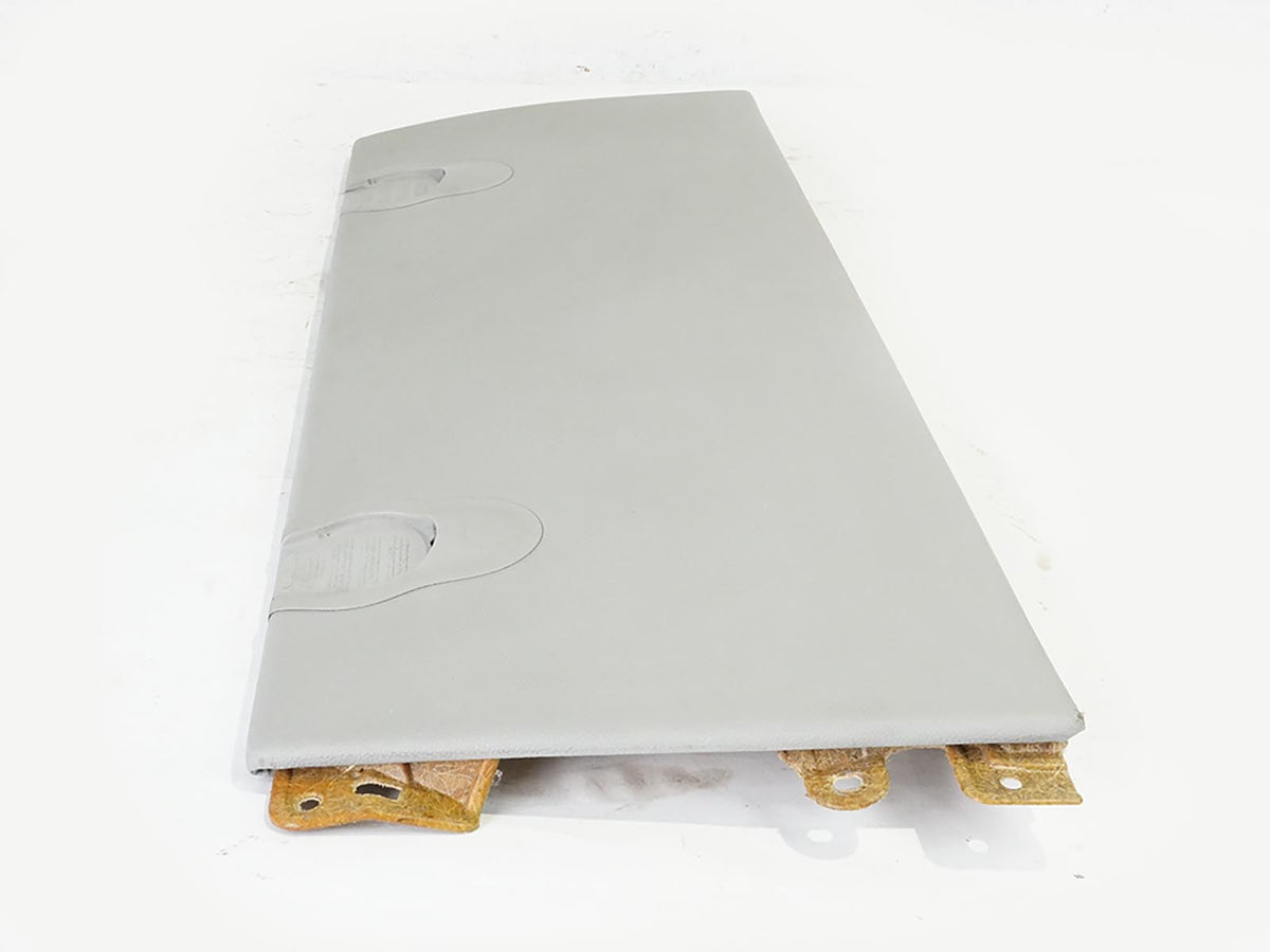 2003 - 2006 Mercedes Benz Sl Class R230 Panel Cover Trim Rear Center E038165111