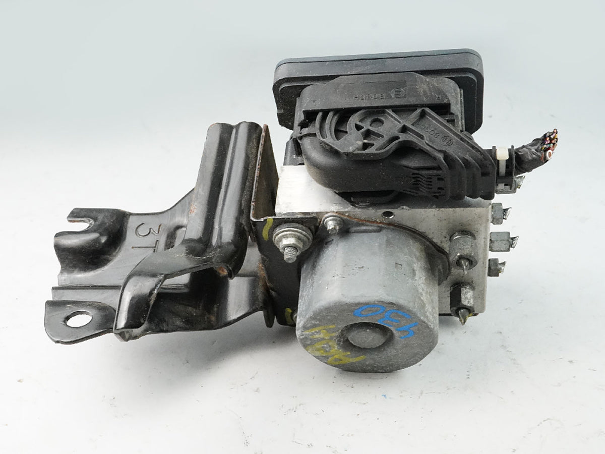 2016 - 2017 Nissan Altima Abs Anti Lock Brake Actuator Pump Module Unit OEM