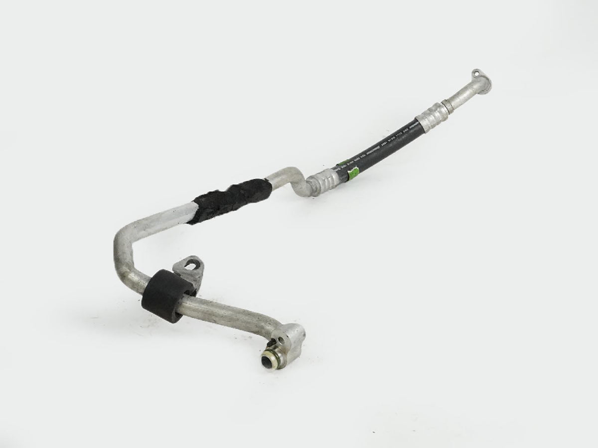 2003 - 2006 Mercedes Benz Sl Class R230 Hose Pipe Line Suction Refrigerant OEM