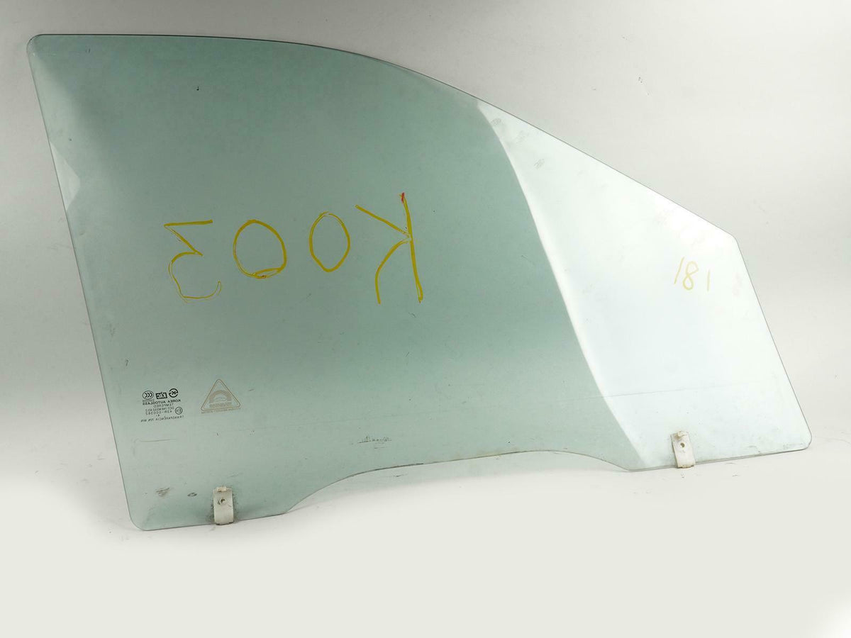 2001 - 2006 Hyundai Santa Fe 4dr Door Window Glass Front Driver 8241126000 OEM