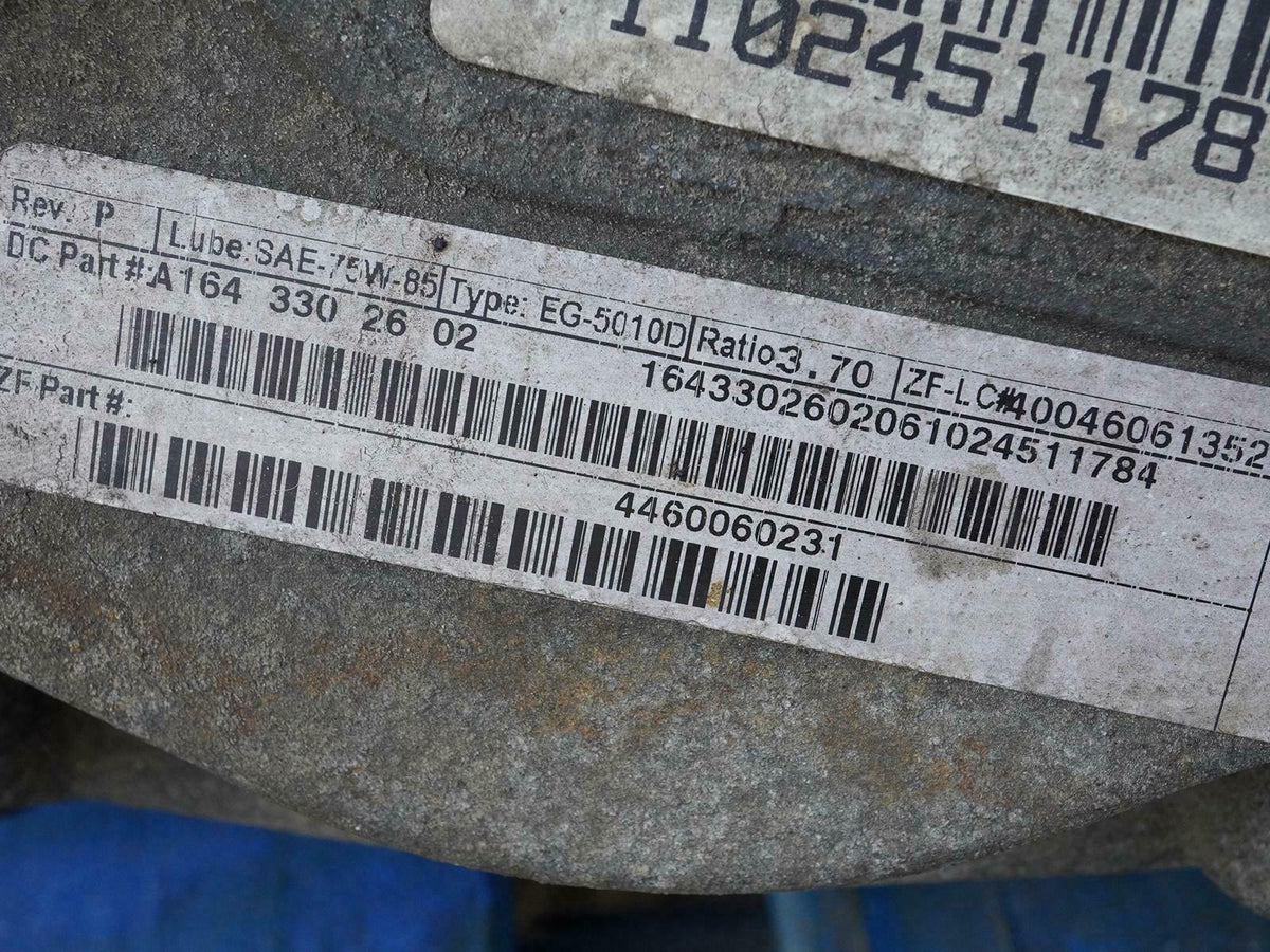 06-11 Mercedes W251 R350 4MATIC Front Differential Carrier A1643302602 OEM