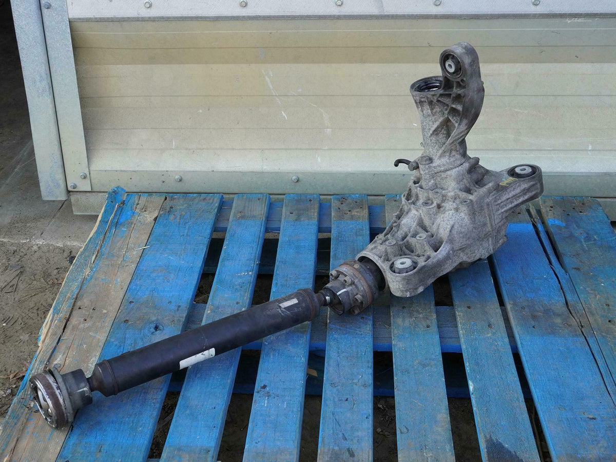 06-11 Mercedes W251 R350 4MATIC Front Differential Carrier A1643302602 OEM