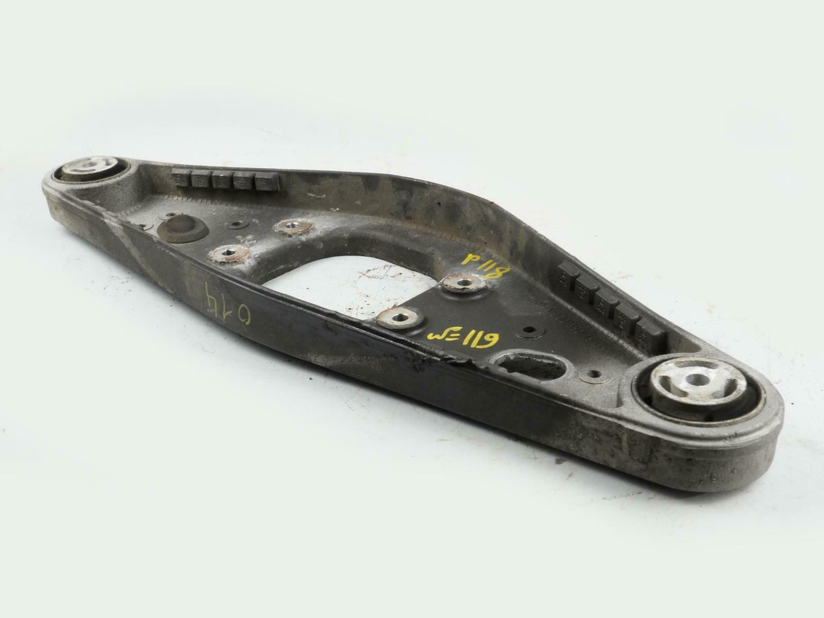 06-11 Mercedes R350 R230 W251 Carrier Brace Bracket Rear Unit 2303521806 OEM