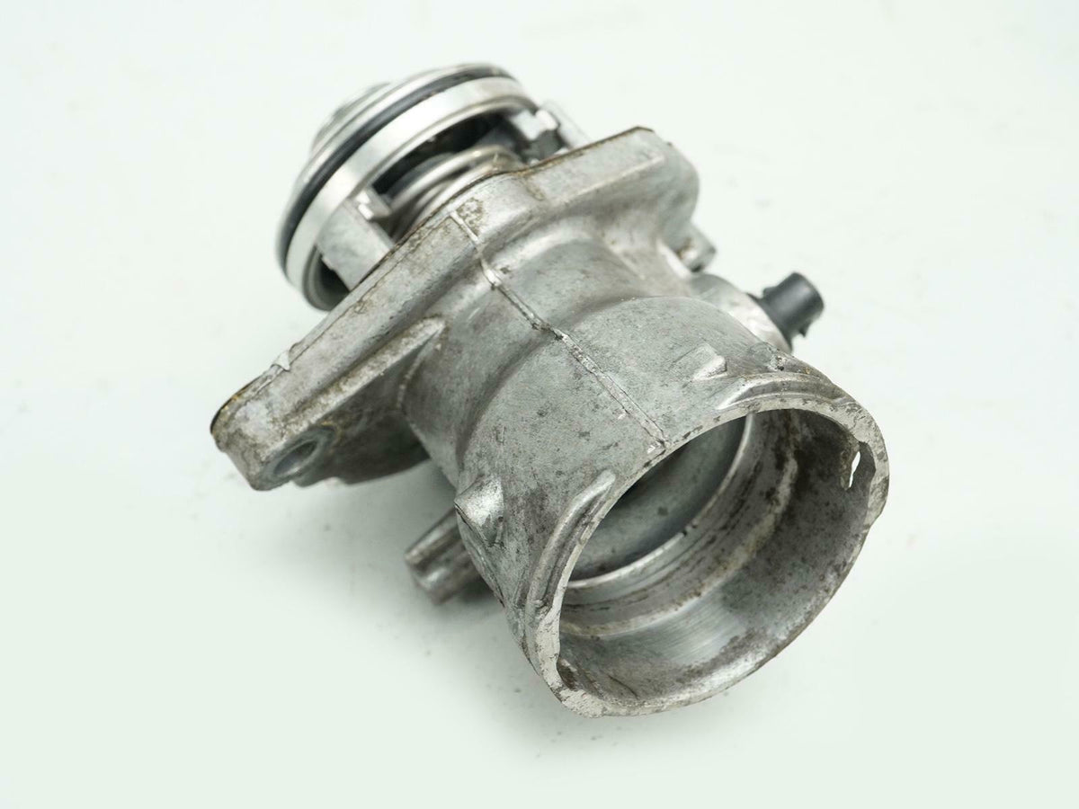 2008 - 2011 Mercedes Benz C Class W204 C300 Thermostat Housing Coolant Engine