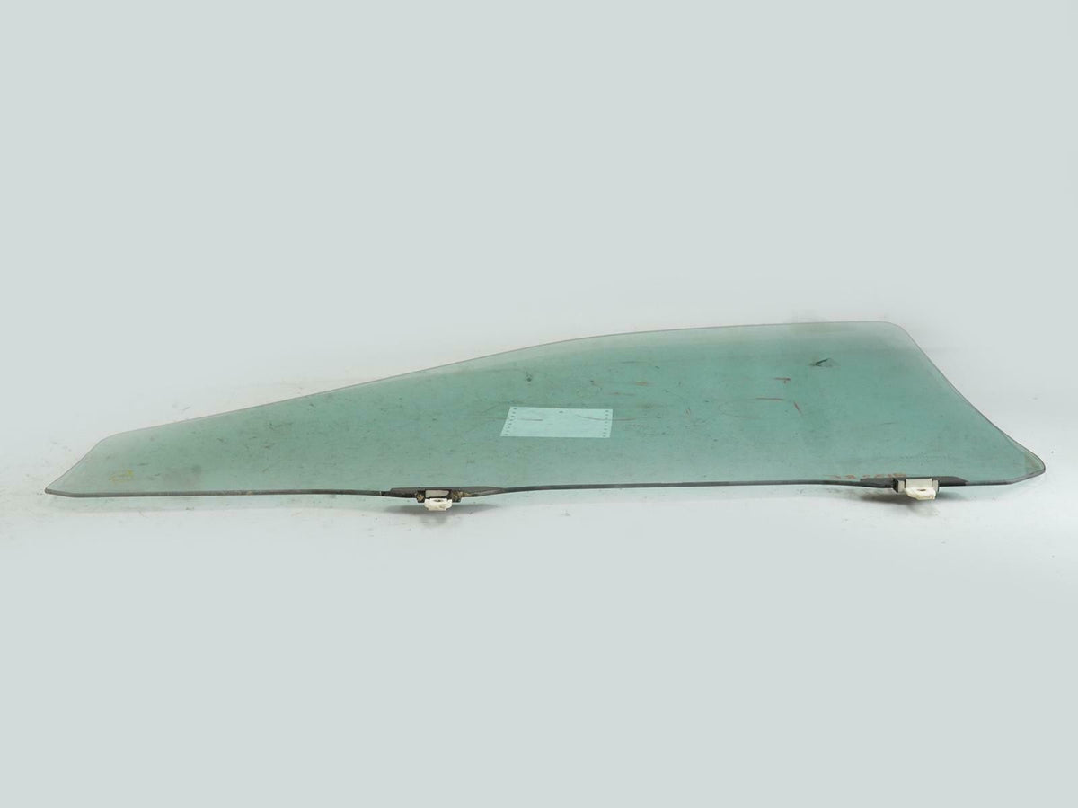 1998 - 2003 Toyota Sienna Door Window Glass Front Passenger 681010804083 OEM