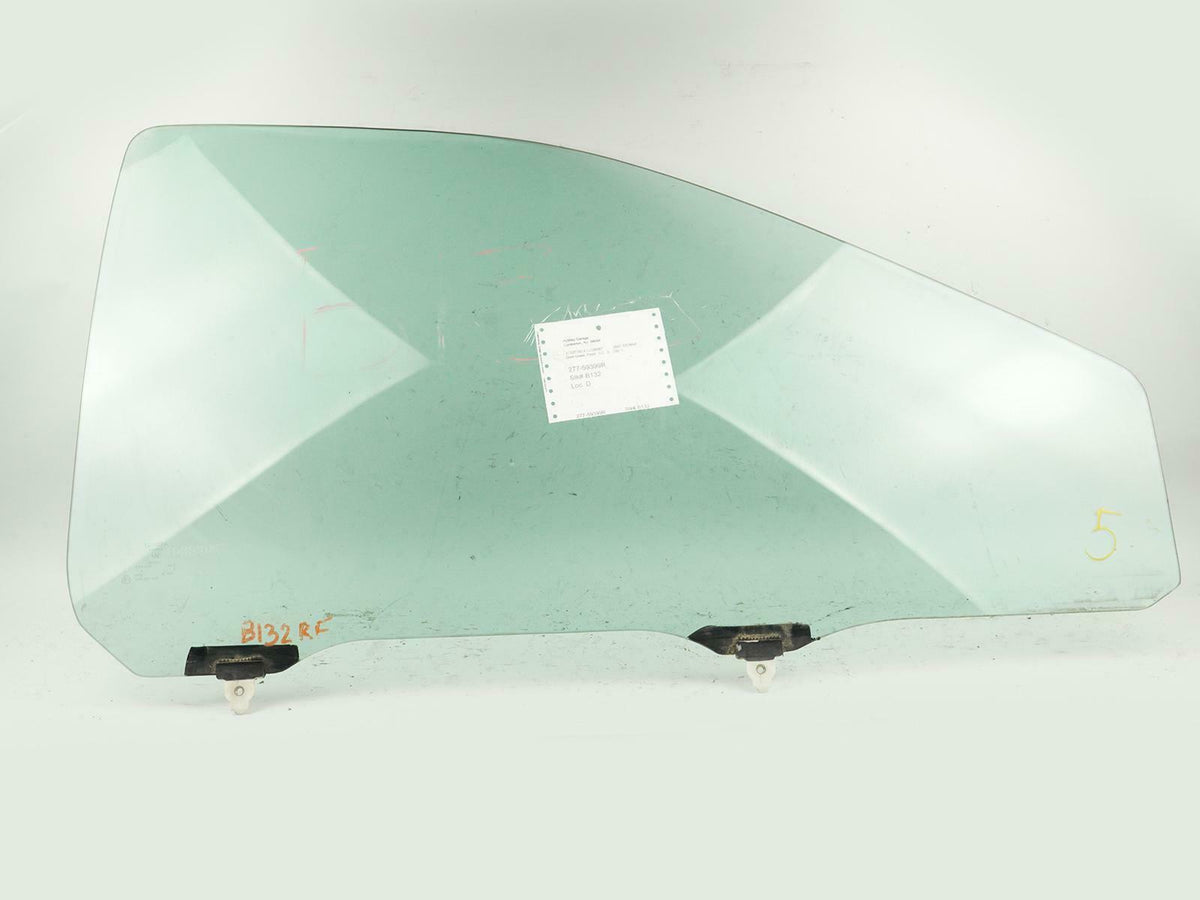 1998 - 2003 Toyota Sienna Door Window Glass Front Passenger 681010804083 OEM