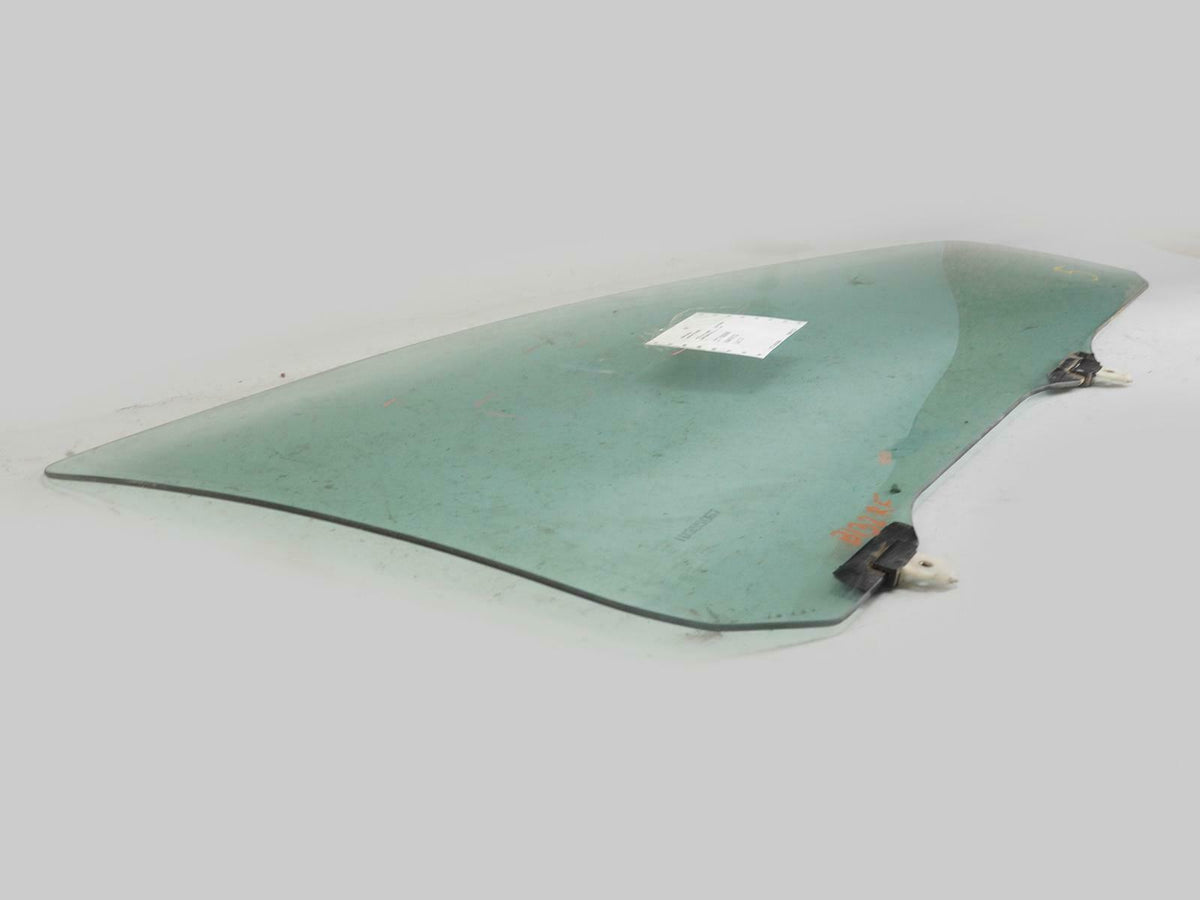 1998 - 2003 Toyota Sienna Door Window Glass Front Passenger 681010804083 OEM