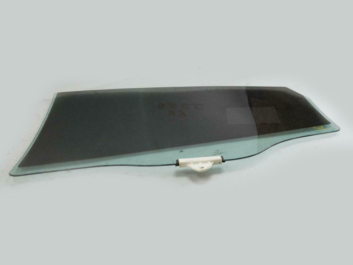 2013 - 2016 Dodge Dart Sedan Door Window Glass Rear Passenger 68082404AA OEM