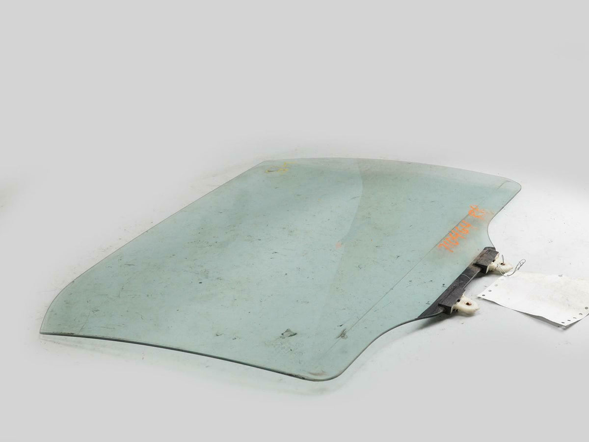 2002 - 2007 Mitsubishi Lancer Door Window Glass Moveable Rear Right MR556050 OEM